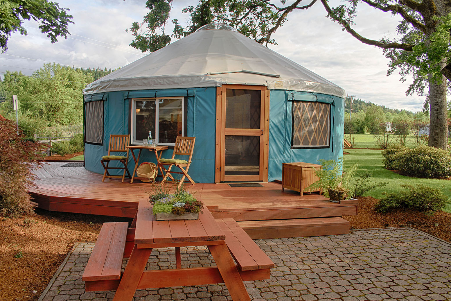 24-Pacific-Yurt-With-Picnic-Table.jpg